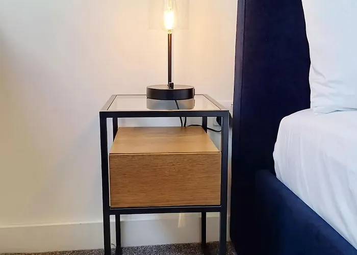Stylish Modern 1Bed Apartment In Bedford