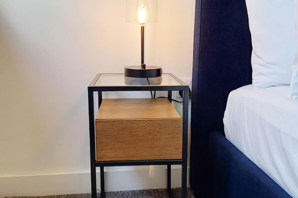 Stylish Modern 1bed In Apartment